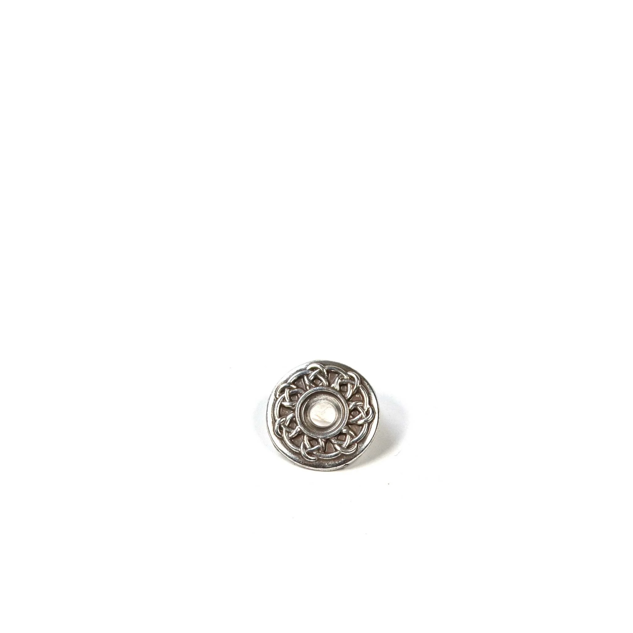 Bezel (Rivet) Conchos