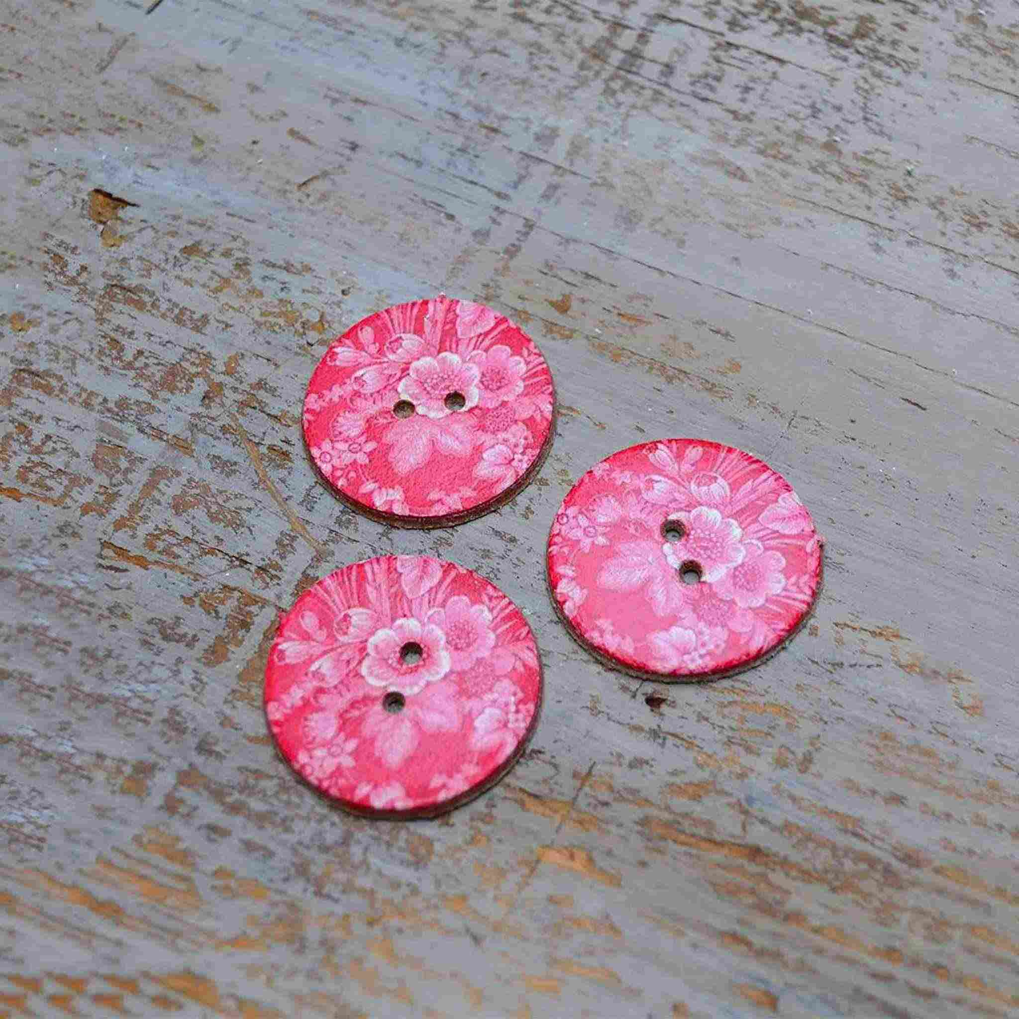 Vintage Wallpaper Print Leather Buttons - Red Rose