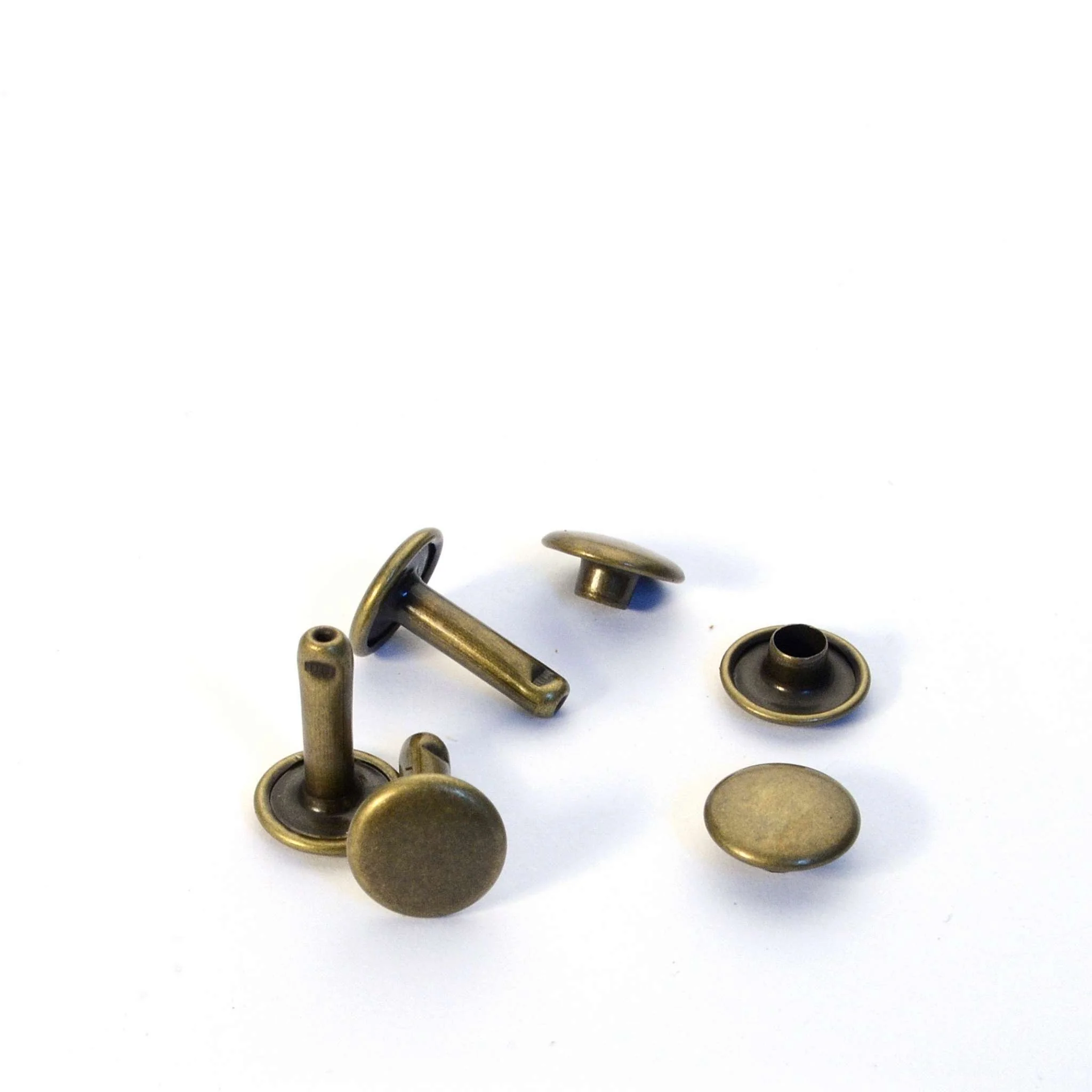 Double Cap Rivets 100pk - Image 19
