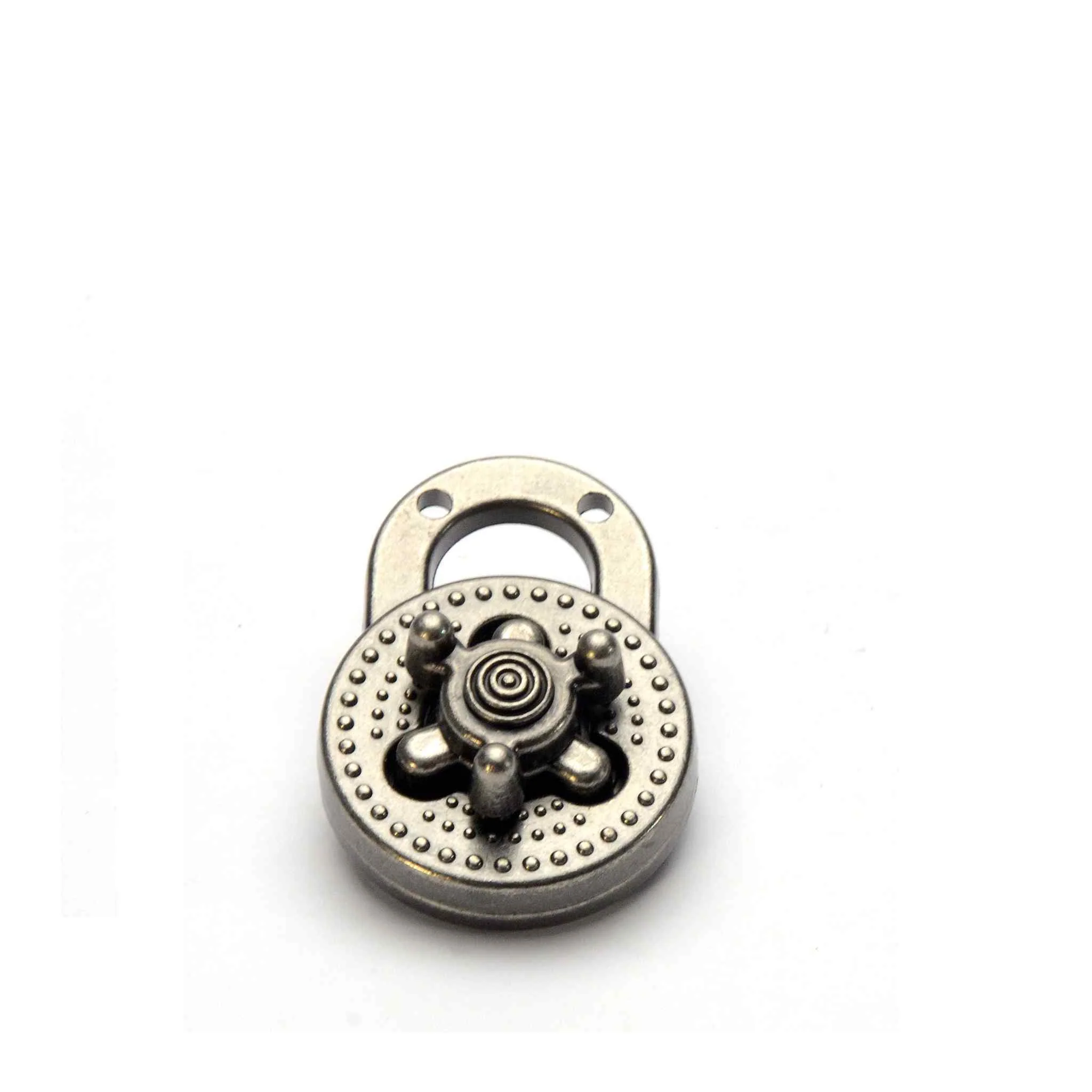 Love-Lock Turn Clasp - Image 3