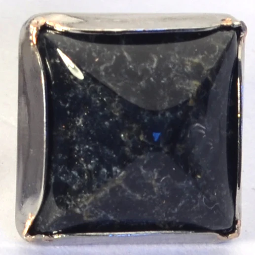 Resin Marble Stone Pyramid Rivets - Image 3